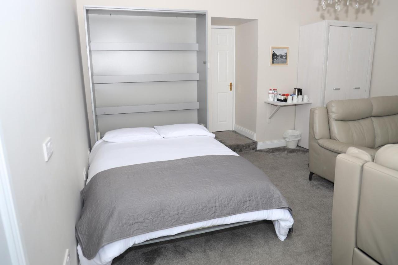 Madelines Accommodation Tinahely Eksteriør billede